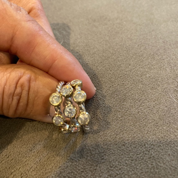 Set of 3 sterling sliver stackable rings. - Picture 4 of 7